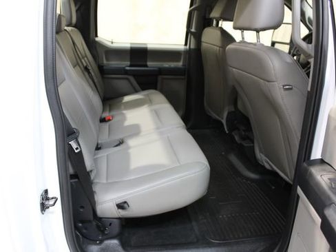 Used 2020 Ford F250 XL w/ Power Equipment Group image 19