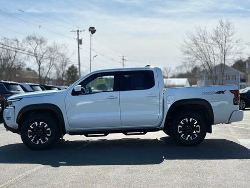 Used 2024 Nissan Frontier PRO-4X w/ Technology Package image 3