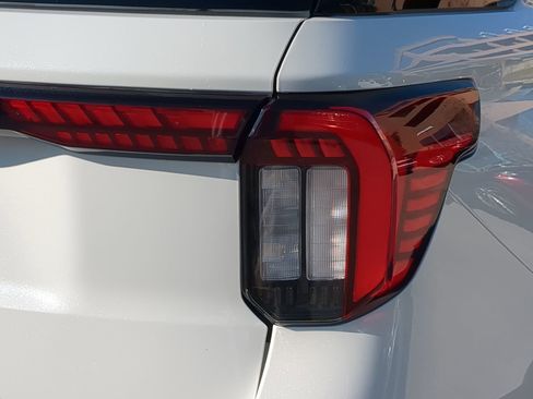 New 2026 Ford Explorer Active image 40