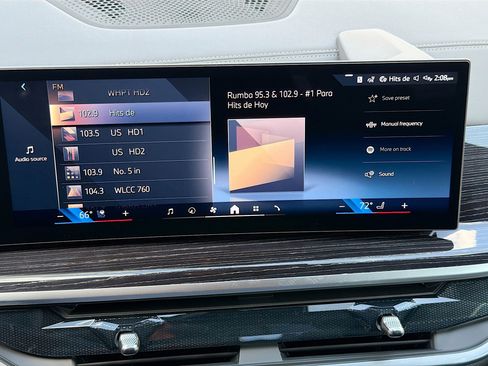 New 2026 BMW X6 xDrive40i w/ Executive Package image 31