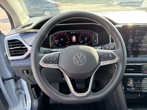 New 2026 Volkswagen Taos SEL image 26
