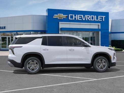 New 2026 Chevrolet Traverse LT image 5