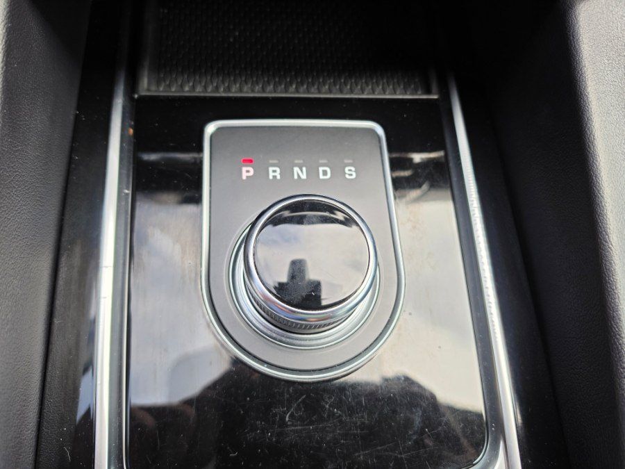Used 2020 Jaguar F-PACE Prestige AWD/4WD image 21