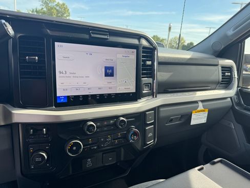 New 2026 Ford F250 XLT w/ XLT Premium Package image 29