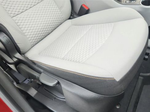 Used 2020 GMC Terrain SLE w/ Driver Convenience Package FWD image 19