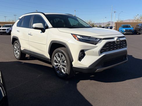 Used 2022 Toyota RAV4 Limited image 2