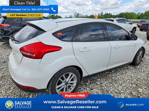 Used 2018 Ford Focus SE FWD image 4