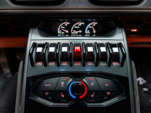 Used 2015 Lamborghini Huracan LP 610-4 image 55