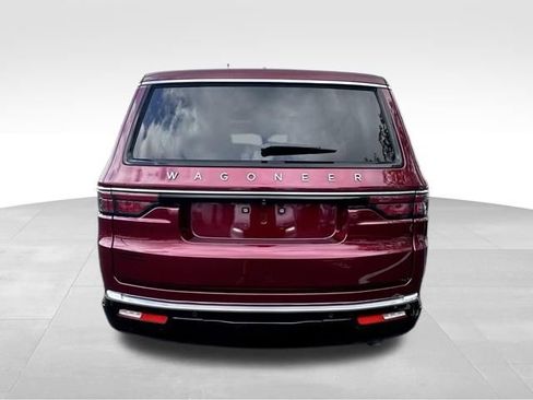 Used 2025 Jeep Wagoneer Series III w/ Premium Group I AWD/4WD image 6