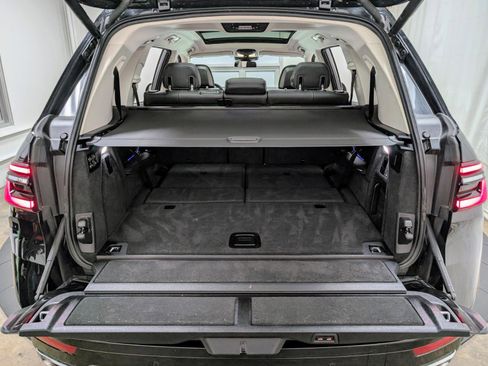 Used 2023 BMW X7 xDrive40i w/ Premium Package image 30