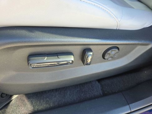 Used 2022 Honda CR-V Touring image 23