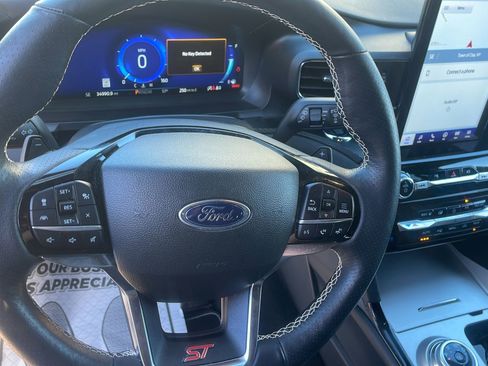 Used 2023 Ford Explorer ST w/ Equipment Group 401A AWD/4WD image 13