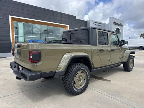 New 2026 Jeep Gladiator Willys AWD/4WD image 7