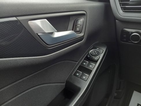 Used 2023 Ford Escape ST-Line w/ Cold Weather Package FWD image 27