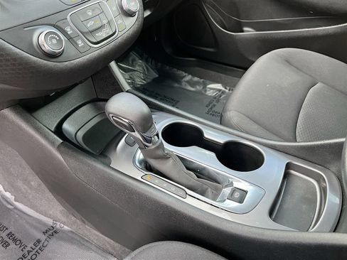 Used 2025 Chevrolet Malibu LS FWD image 17