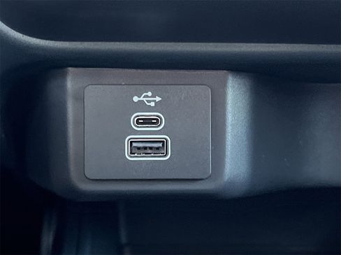 New 2025 Ford Maverick XL image 6