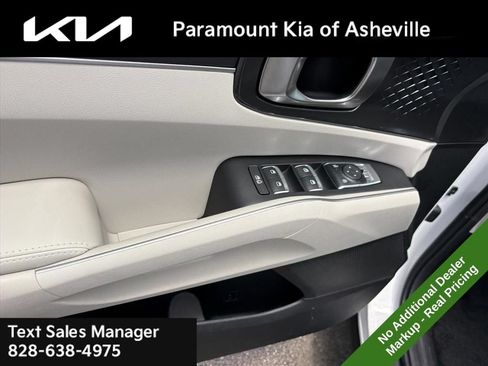 New 2026 Kia Sorento S w/ S Panoramic Sunroof Package FWD image 25