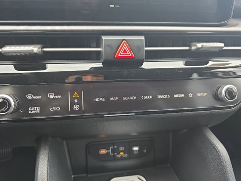 New 2026 Kia Sportage EX image 21