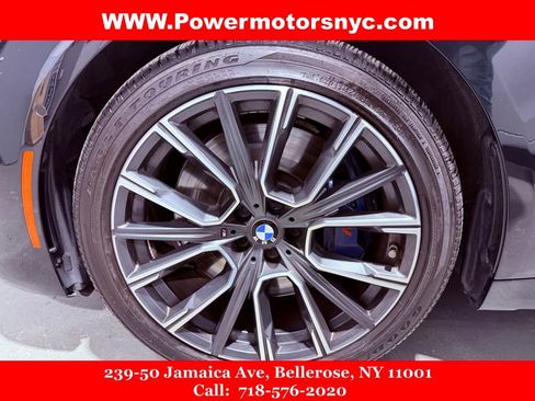 Used 2020 BMW 750i xDrive w/ Executive Package image 18