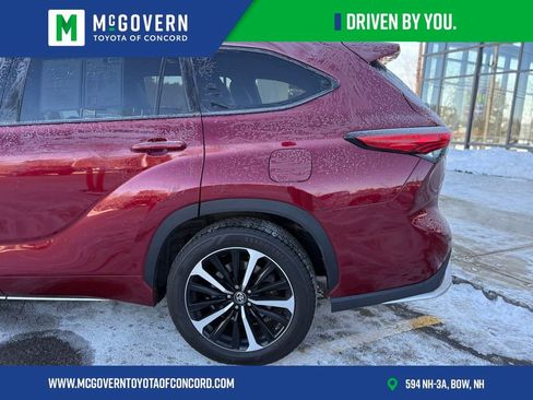 Used 2022 Toyota Highlander XSE image 5