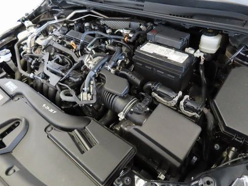 Used 2024 Toyota Corolla LE image 33