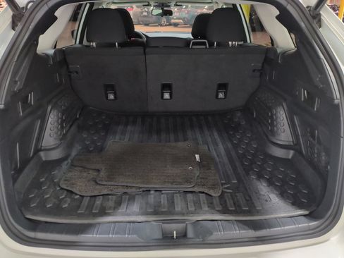 Used 2024 Subaru Outback Premium AWD/4WD image 12