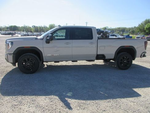 New 2026 GMC Sierra 3500 AT4 AWD/4WD image 10