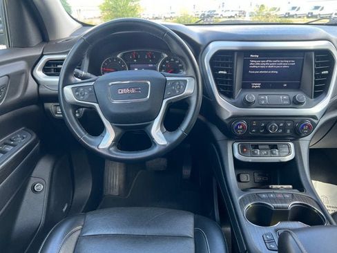 Used 2023 GMC Acadia SLT FWD image 9