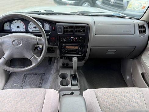 Used 2003 Toyota Tacoma PreRunner RWD image 41