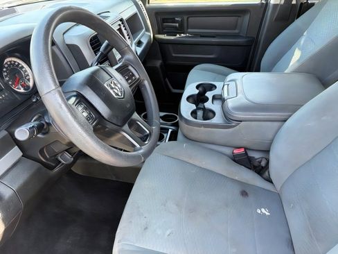 Used 2018 RAM 2500 Tradesman w/ Chrome Appearance Group AWD/4WD image 16