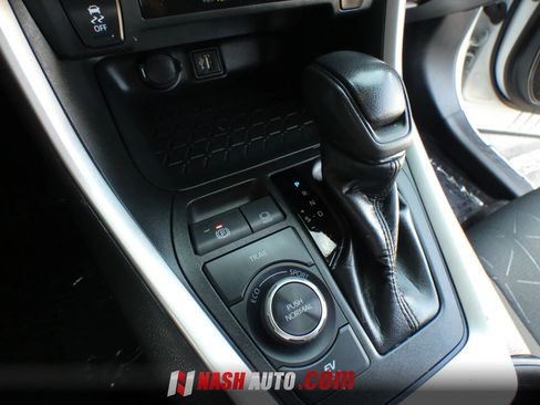 Used 2023 Toyota RAV4 AWD Hybrid image 62