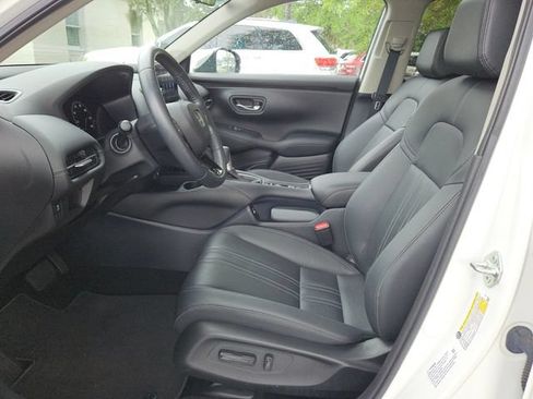 Certified 2023 Honda HR-V EX-L image 10