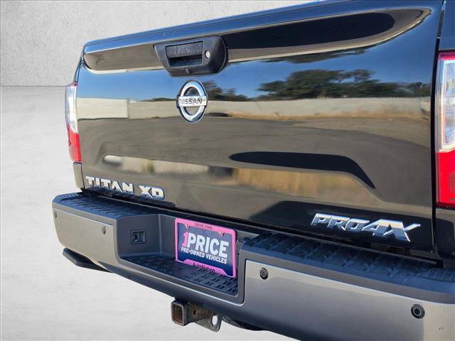 Used 2017 Nissan Titan PRO-4X AWD/4WD image 14