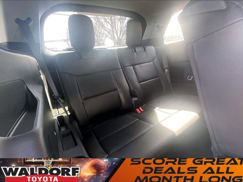 Used 2024 Ford Explorer XLT w/ Equipment Group 202A image 32