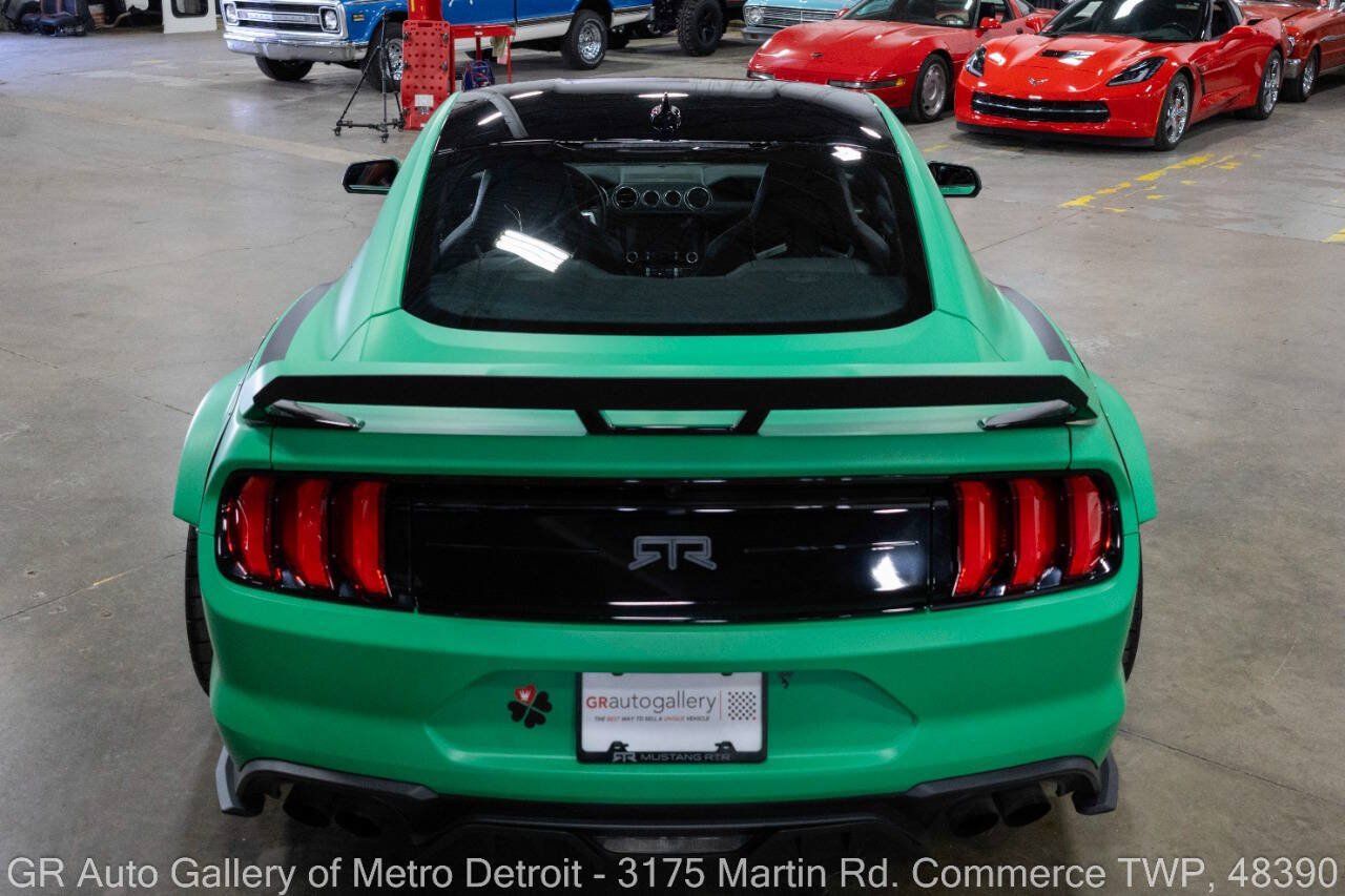 Used 2021 Ford Mustang GT Premium w/ GT Performance Package RWD image 5