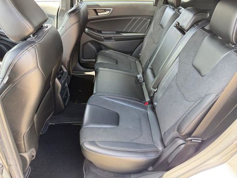 Used 2023 Ford Edge ST image 11