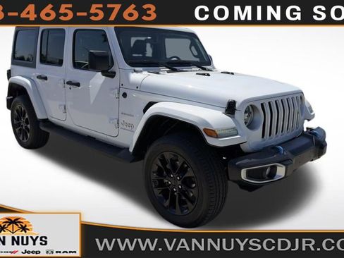 Used 2023 Jeep Wrangler Unlimited Sahara AWD/4WD image 1