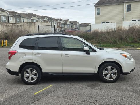 Used 2015 Subaru Forester 2.5i Premium w/ All-Weather Package image 4