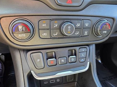 Used 2020 GMC Terrain Denali FWD image 24