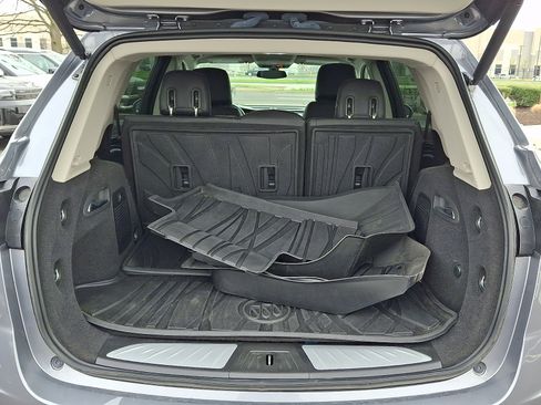 Used 2020 Buick Envision Essence FWD image 28