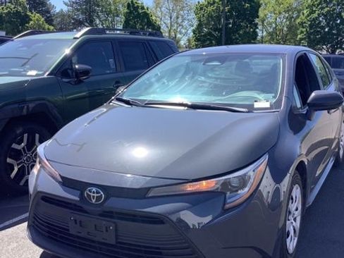 Certified 2024 Toyota Corolla LE FWD image 1