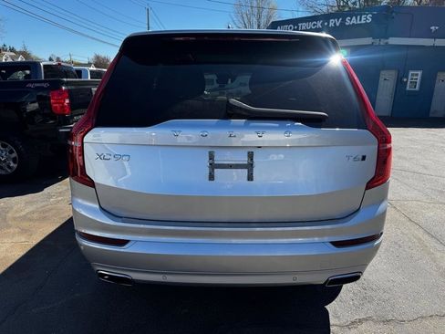 Used 2021 Volvo XC90 T6 Momentum w/ Advanced Package AWD/4WD image 5