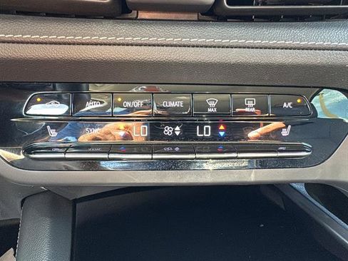 Used 2022 Buick Envision Preferred FWD image 24