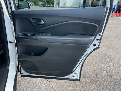 Used 2025 Honda Passport EX-L image 34