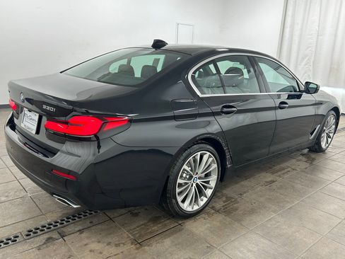 Used 2023 BMW 530i xDrive w/ Premium Package AWD/4WD image 5