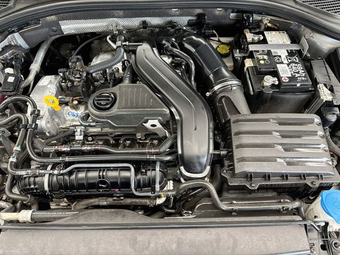Used 2025 Volkswagen Jetta SE FWD image 31