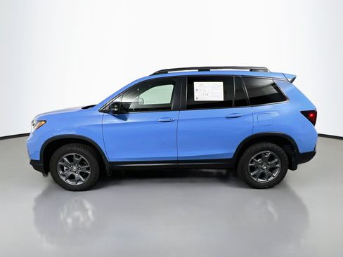 Used 2025 Honda Passport TrailSport image 9