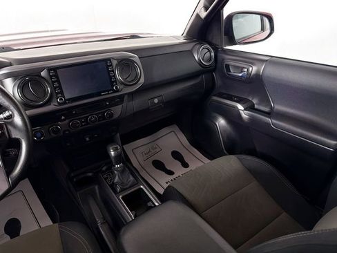 Used 2021 Toyota Tacoma TRD Sport image 22