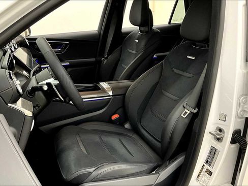 New 2025 Mercedes-Benz GLC 63 AMG S image 9