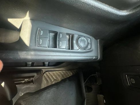 Used 2023 Chevrolet Silverado 1500 Custom AWD/4WD image 18